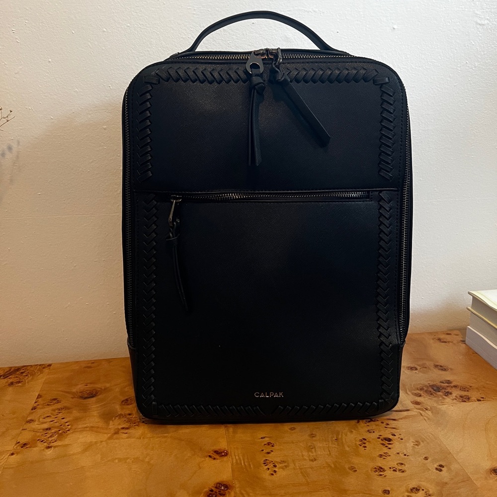Calpak Kaya Laptop Backpack | Gunmetal Black